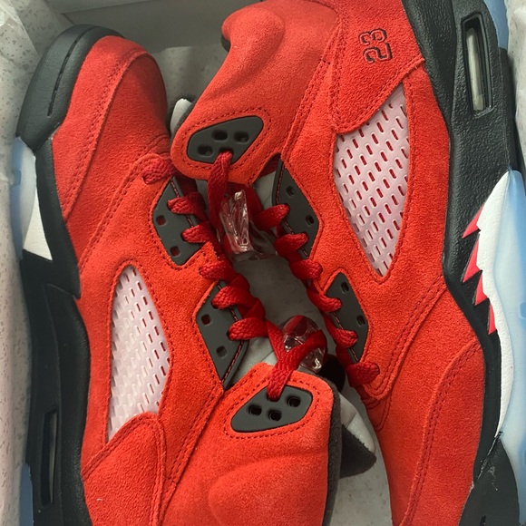 Jordan 5s - Raging Bull - Picture 1 of 2